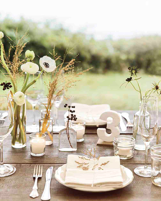 Как оформить свадебный стол
